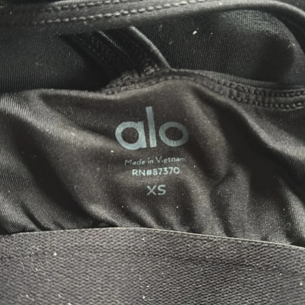 ALO Yoga Sunny Strappy Black Tank Top - Picture 3 of 4